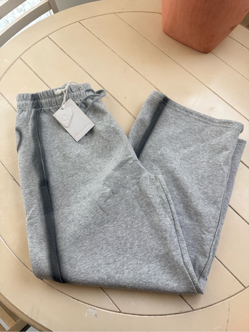 Aelfric Eden womans Light Grey Drawstring Sweatpants